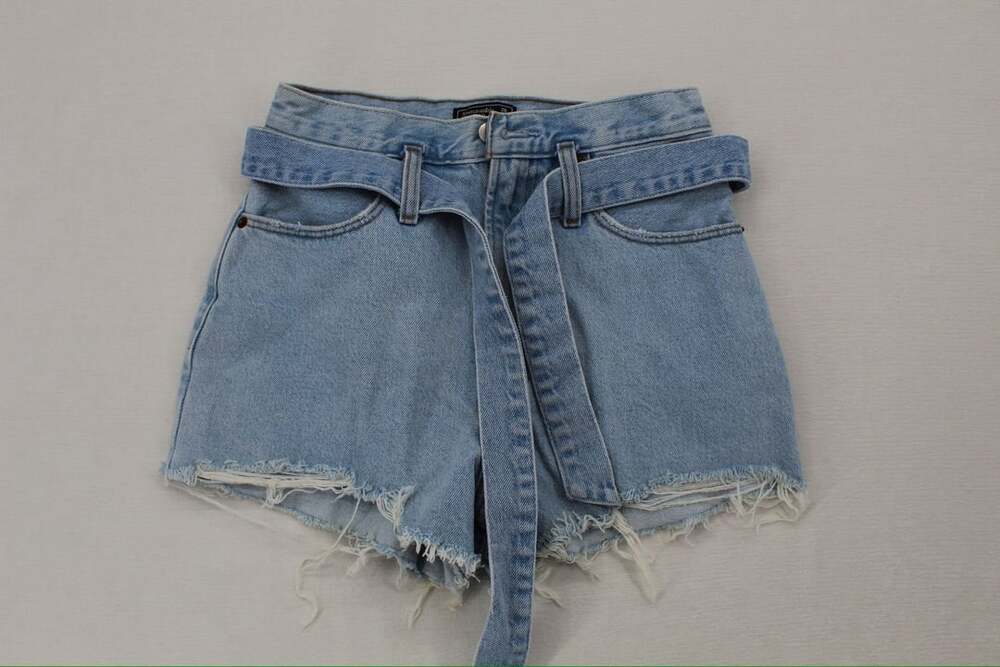 Abercrombie & Fitch Natural Rise Short Belted Light Wash Distressed Shorts